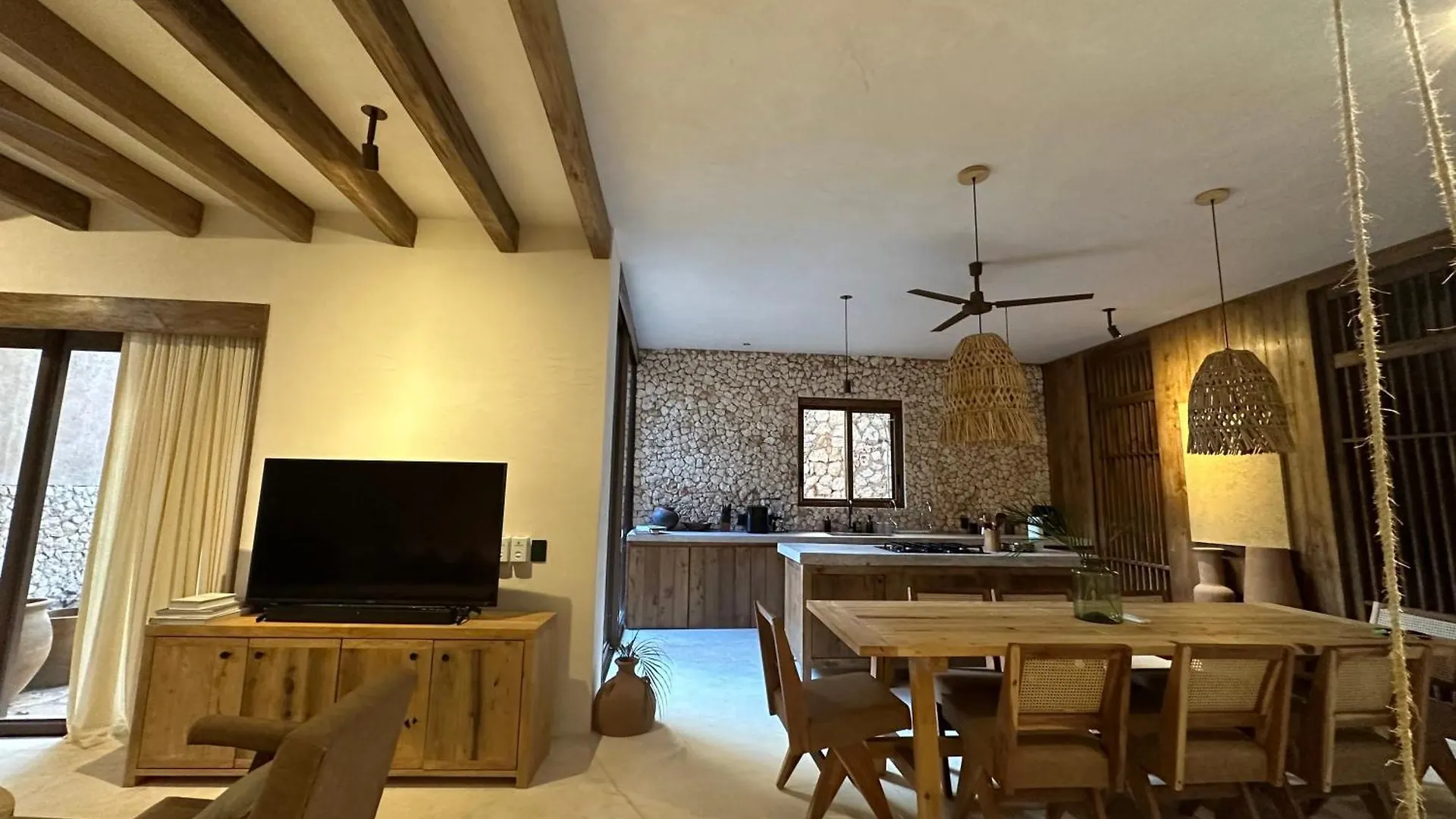 Holiday home Woody, Boho Home 3Br, Gated Community, Rooftop Tulum